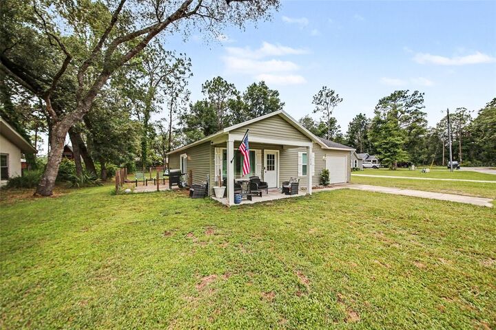 Property Photo: 17050 SE 60th Street FL 32179