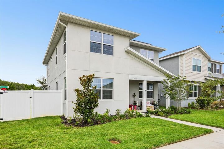 Property Photo: 11492 Sunsail Avenue FL 32832