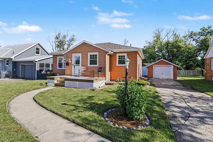 Property Photo:  1203 Orchard Avenue  MI 49085 