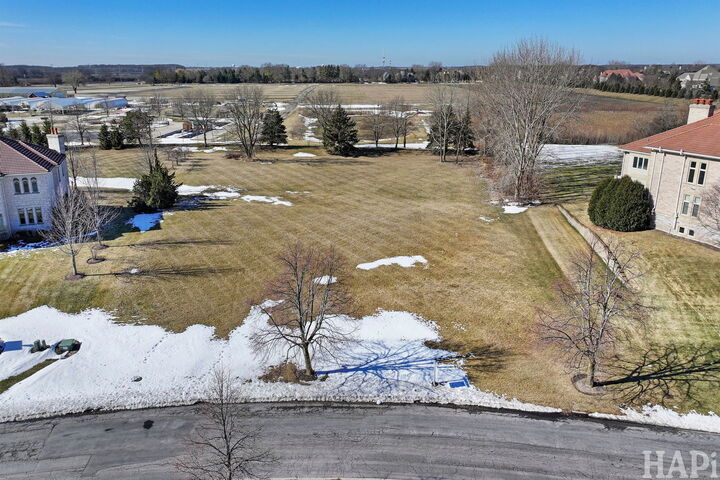 Property Photo: 19 Star Lane IL 60010