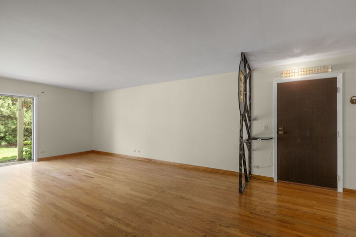 Property Photo: 235 Blossom Court 235 IL 60089