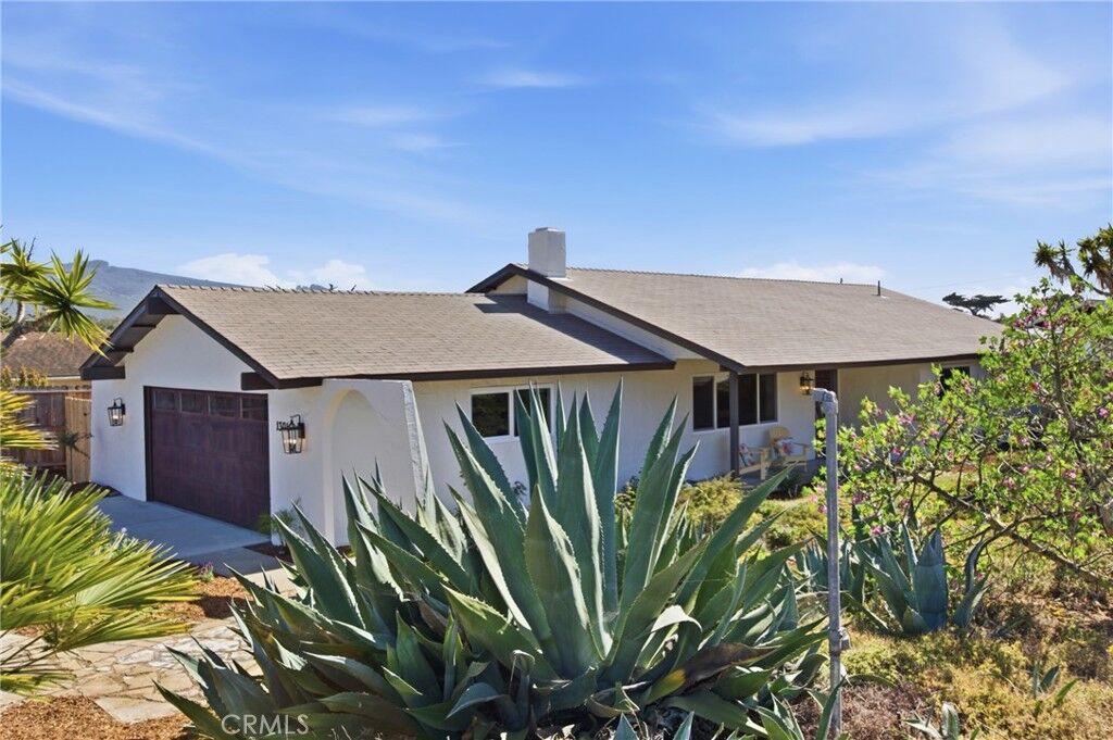 Property Photo:  1301 8th Street  CA 93402 