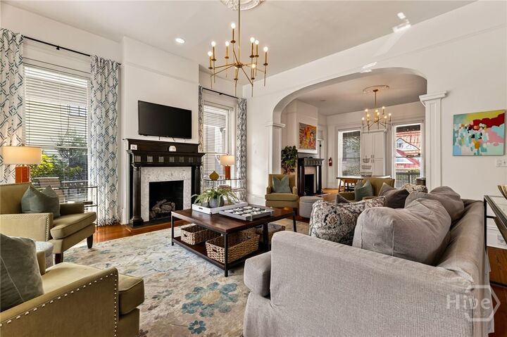 Property Photo: 17 W Park Avenue GA 31401