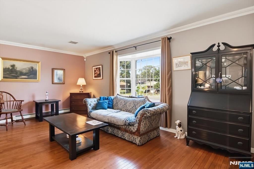 Property Photo:  7 Strickland Avenue  NJ 07424 