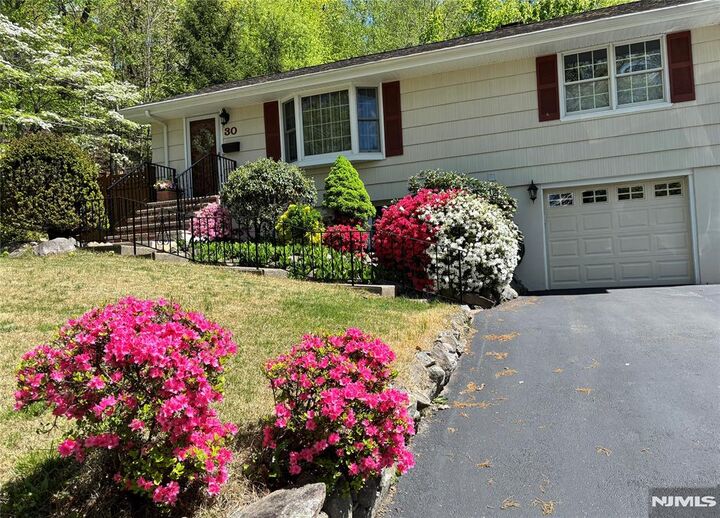 Property Photo: 30 Knolls NJ 07403