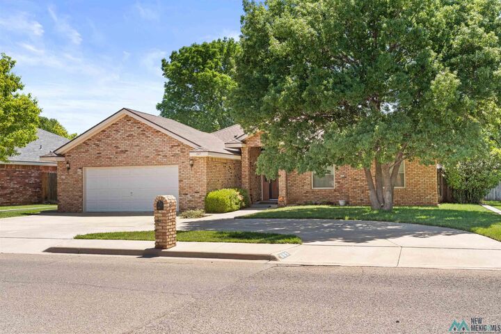 Property Photo:  605 Jeanie Drive  NM 88101 