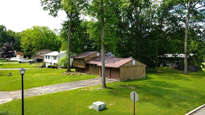 Property Photo: 117 Dennis Drive OH 44410
