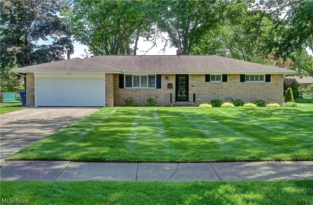 Property Photo:  5265 Evergreen Drive  OH 44070 