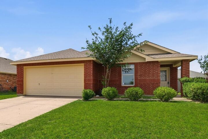 Property Photo:  102 Pintail Lane  TX 76266 