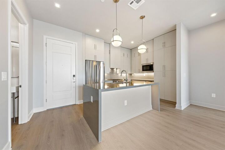 Property Photo: 1900 S Ervay Street 311 TX 75215