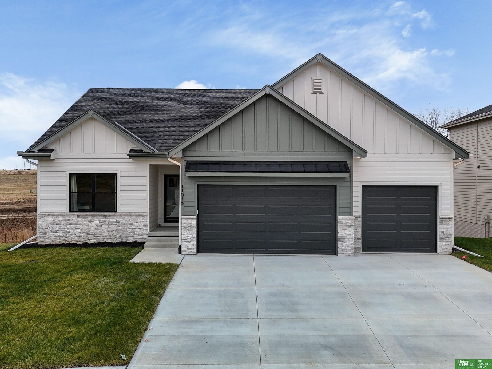 Property Photo:  11016 S 218th Street  NE 68028 