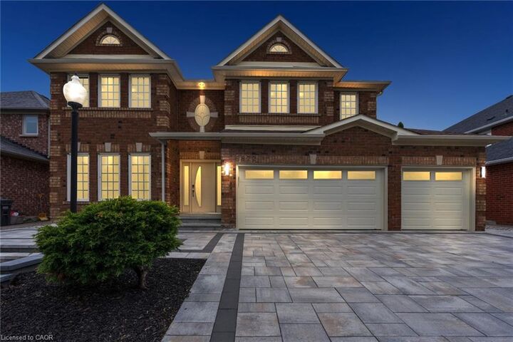 6872 Round Leaf Court — photo 1