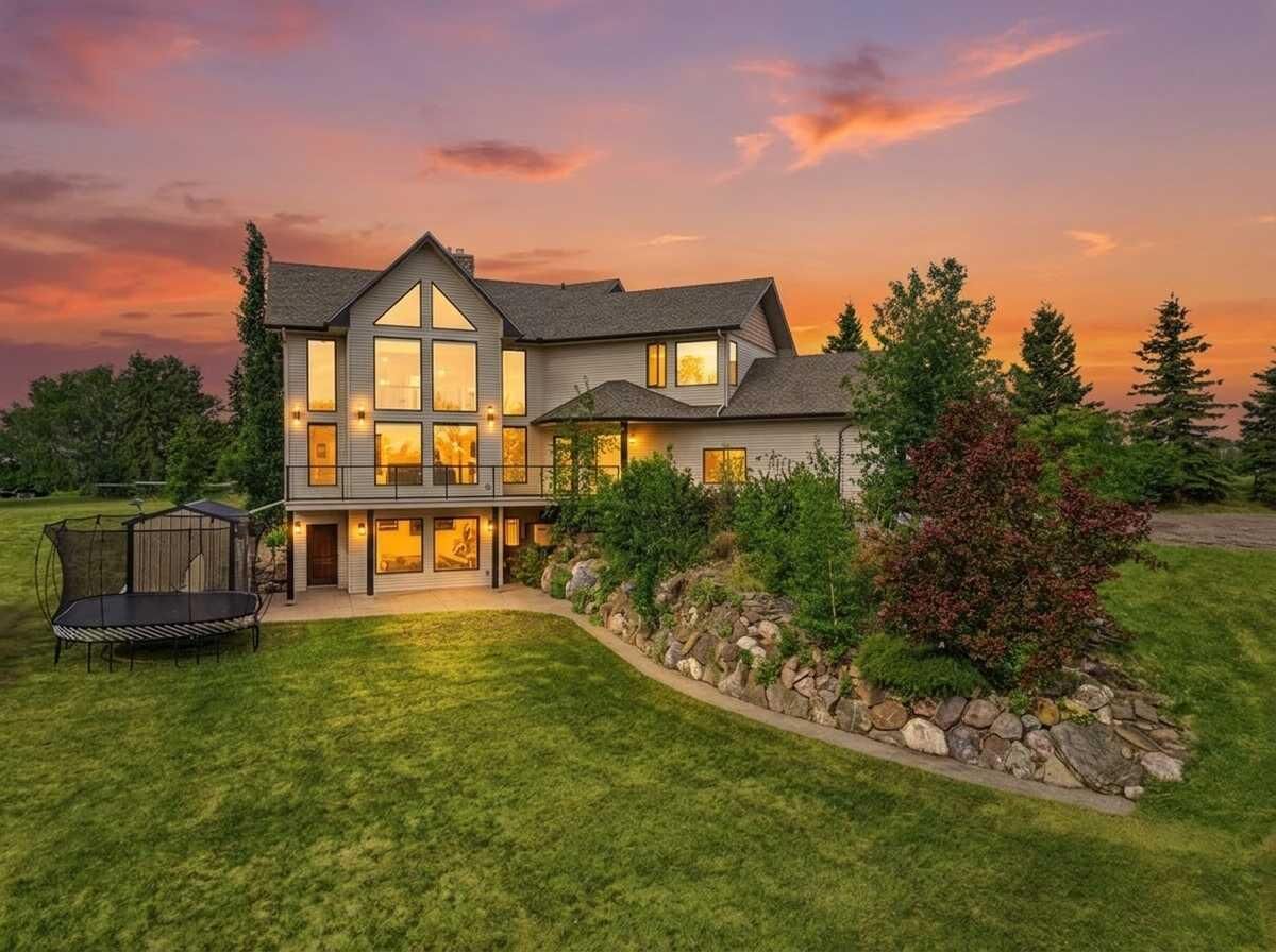 Property Photo:  39222 Highway 20  AB T0C 0J0 