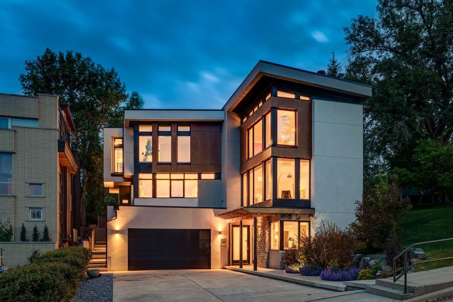 Property Photo: 1119 15 Street NW AB T2N 2B5