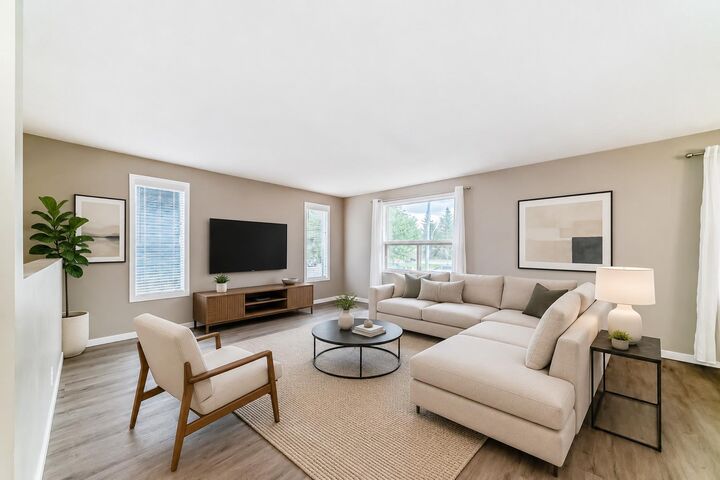 Property Photo: 35 Green Meadow Crescent AB T1P 1H4