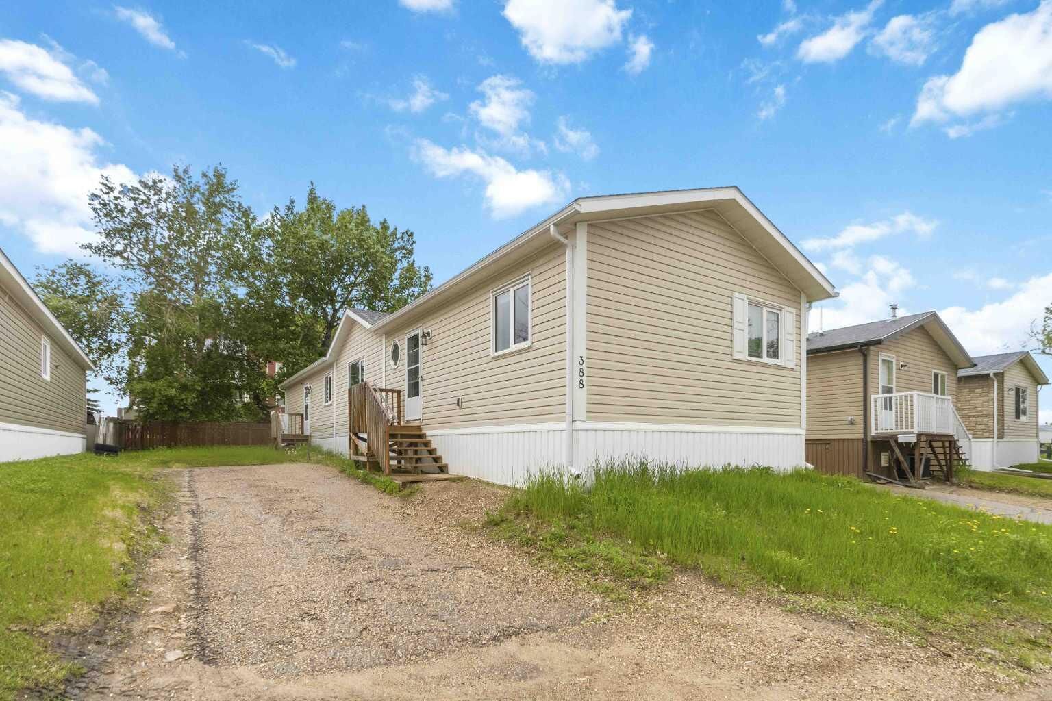 Property Photo: 388 Gregoire Crescent AB T9H 2L7