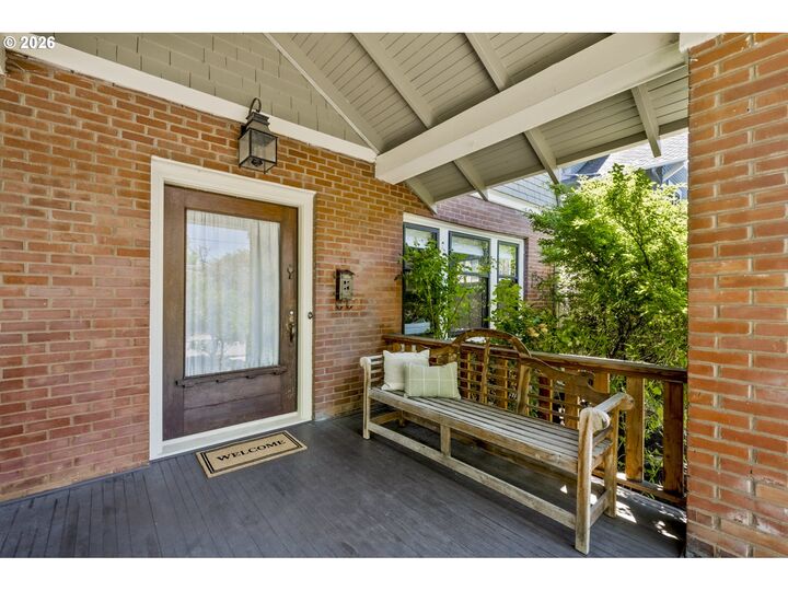 Property Photo: 2732 NE 15th Ave OR 97212