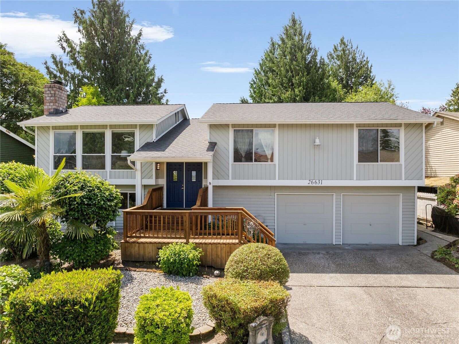Property Photo:  26631  Carnaby Way  WA 98032 