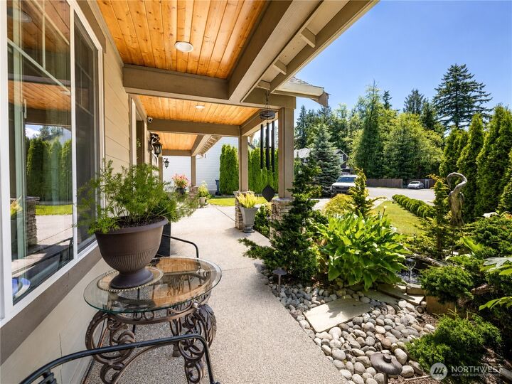 Property Photo: 13814 41st Avenue W WA 98087