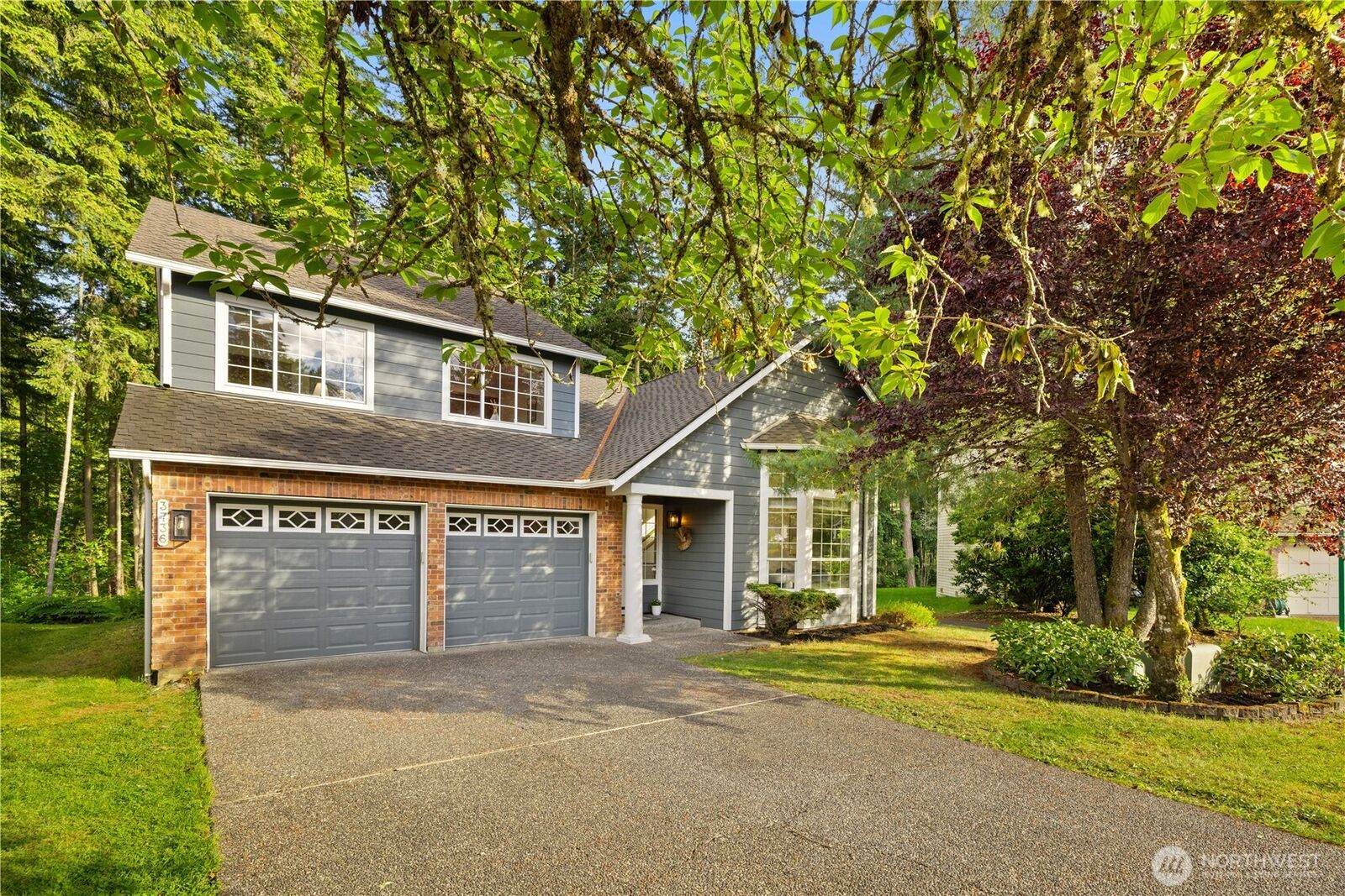 Property Photo: 3736 248th Place SE WA 98029