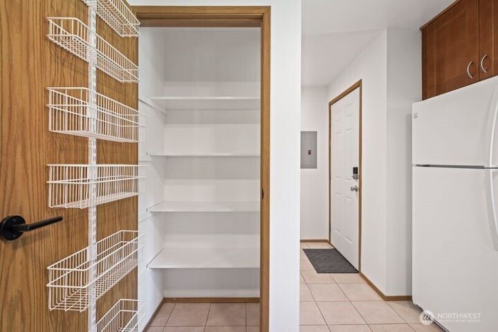 Property Photo:  9912 NE 142 Place B201  WA 98034 