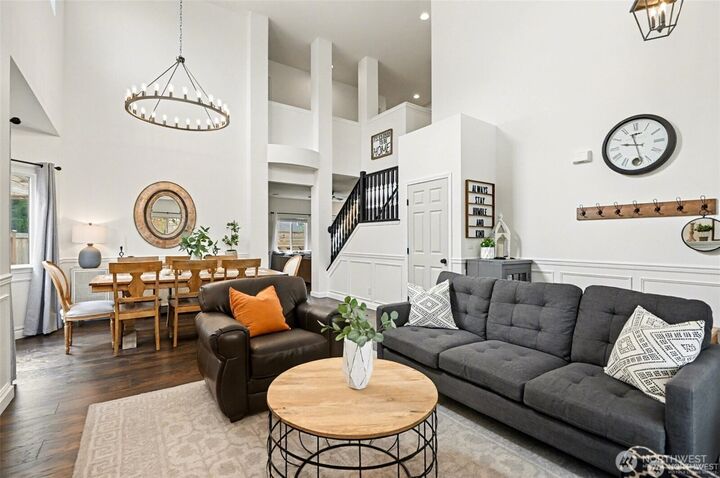 Property Photo: 13530 43rd Avenue SE WA 98012