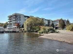 Property Photo:  9030  Seward Park Avenue S 202  WA 98118 