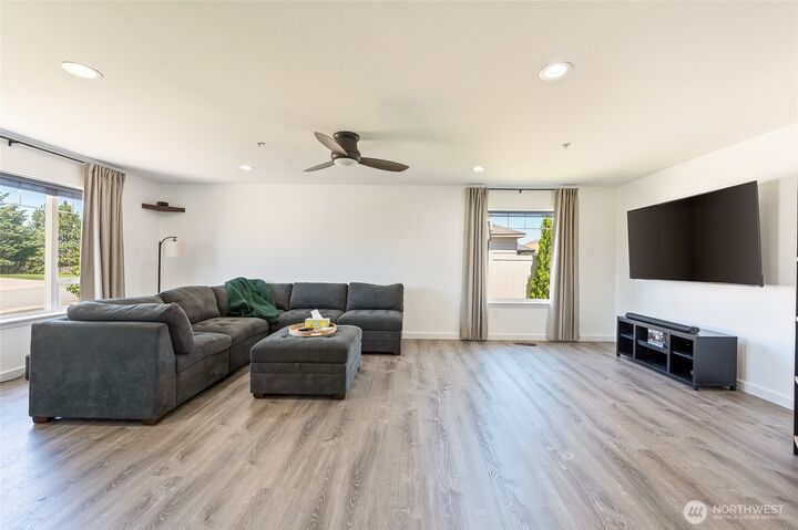 Property Photo:  2387  Combine Street  WA 98802 
