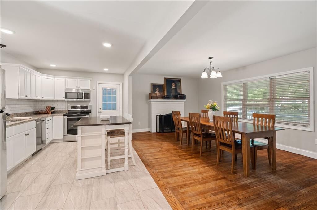 Property Photo:  380 Woodward Avenue  MA 02771 