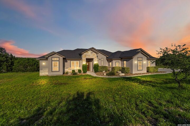 Property Photo:  136 Vista View Pl  TX 78070 