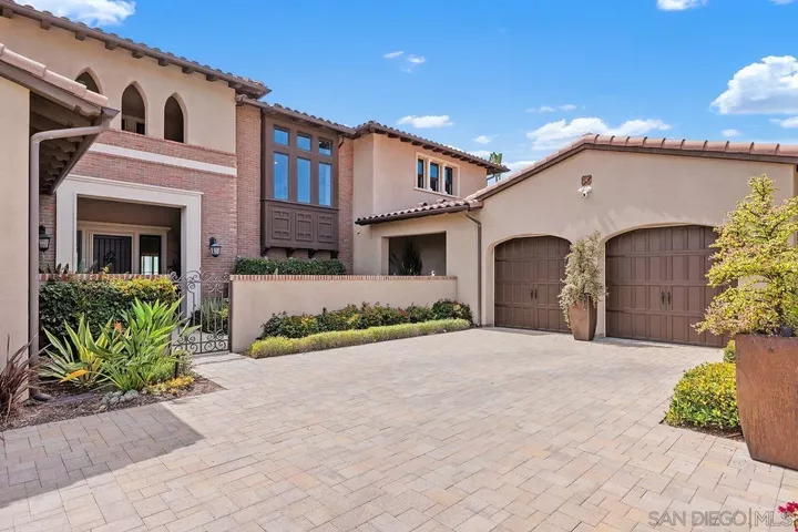 Property Photo:  17004 Rendezvous Cir  CA 92127 