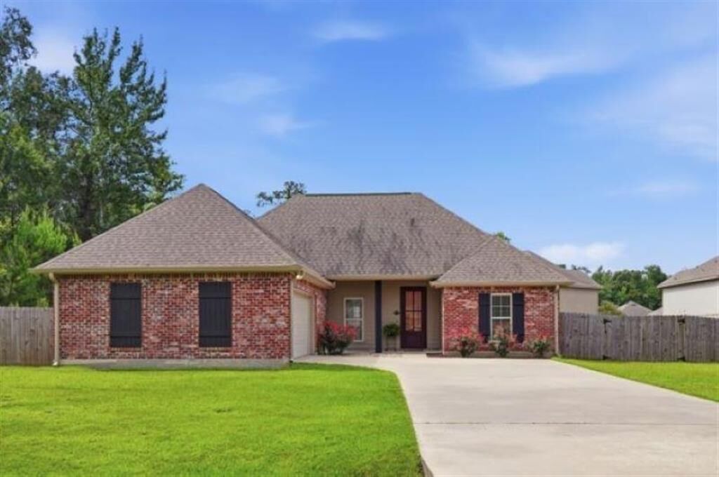 Property Photo:  1091 Wineberry Lane  LA 70611 