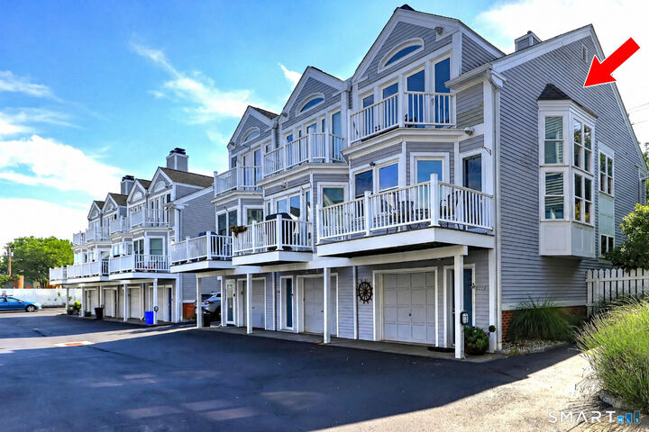 Property Photo:  229 Front Street 1  CT 06513 