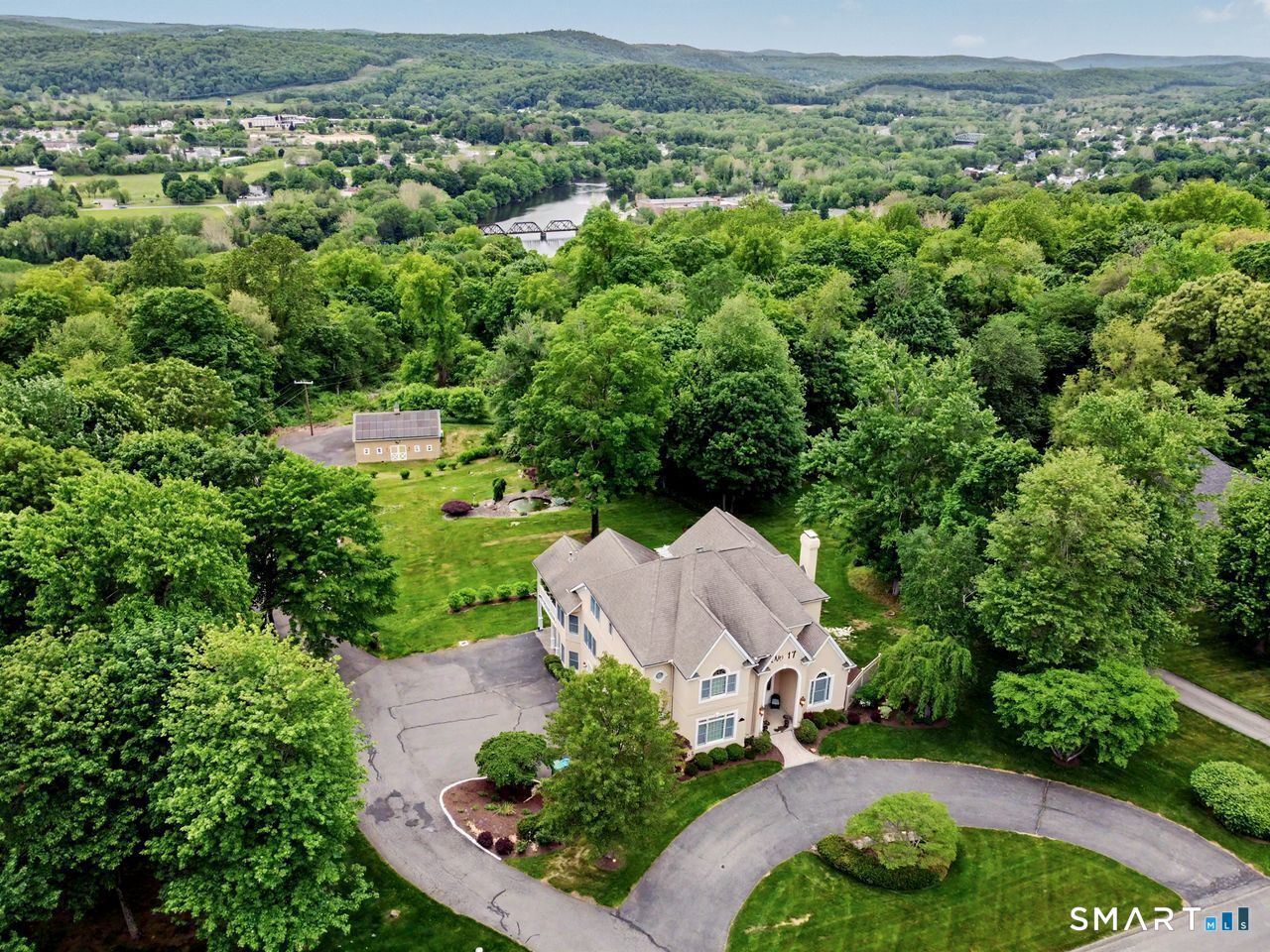 Property Photo: 17 Meredith Lane CT 06776