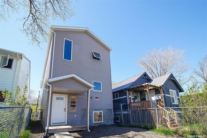 Property Photo: 1352 Angus Street SK S4T 1Y8
