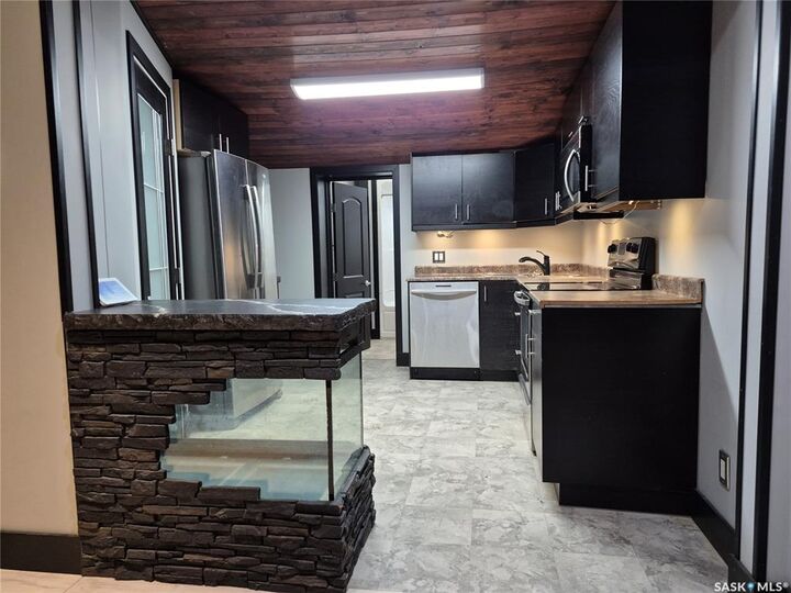 Property Photo: 826 Chaplin Street E SK S9H 1J5