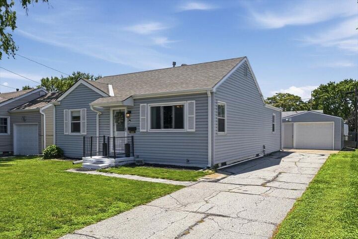 Property Photo:  1016 Pine  Street  IA 51501 