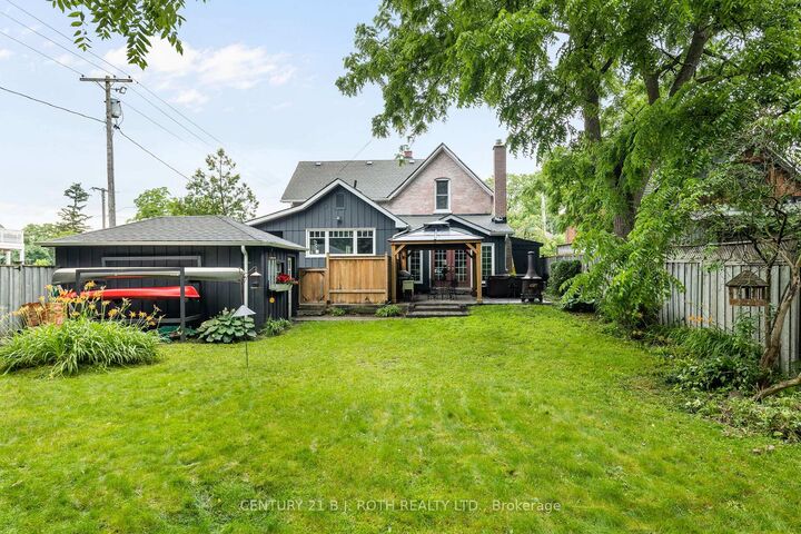 Property Photo:  90 Cumberland Street  ON L4N 2P7 