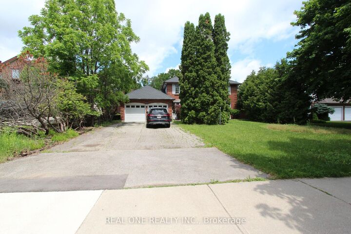 Property Photo: 53 Hillview Boulevard ON N6G 3A7