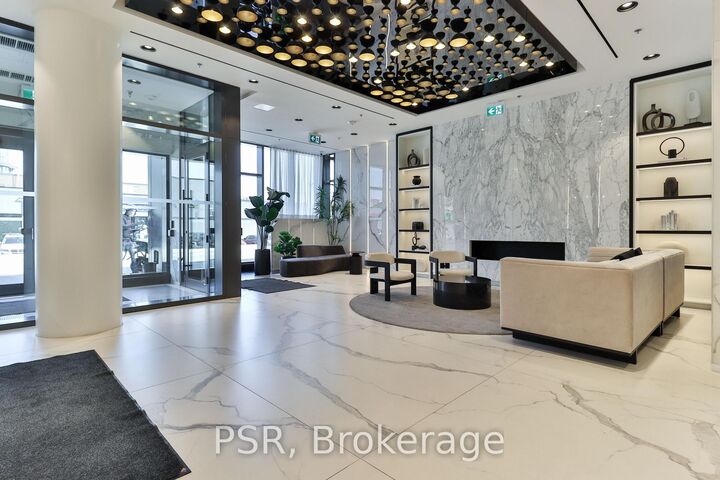 Property Photo: 1285 Dupont Street 1510 ON M6H 0E3
