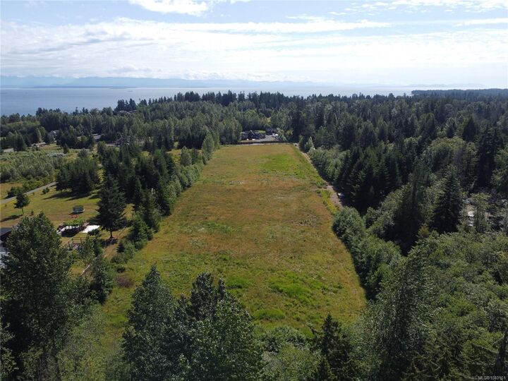 Property Photo: 2 Craig Rd BC V9W 4X6
