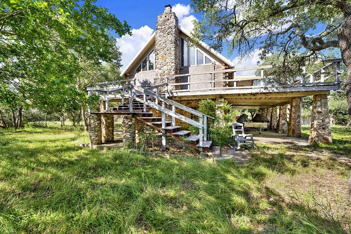 Property Photo: 8015 Ozark Drive TX 78666