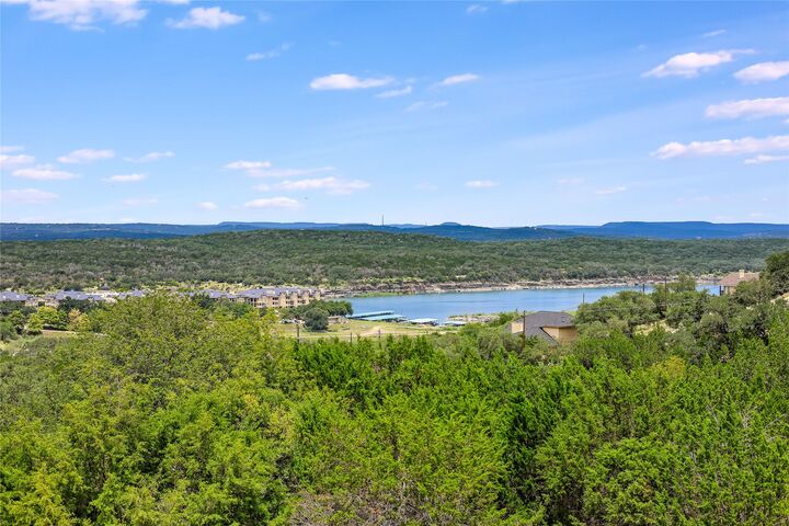 Property Photo:  3216 Poe Cove 4D  TX 78645 