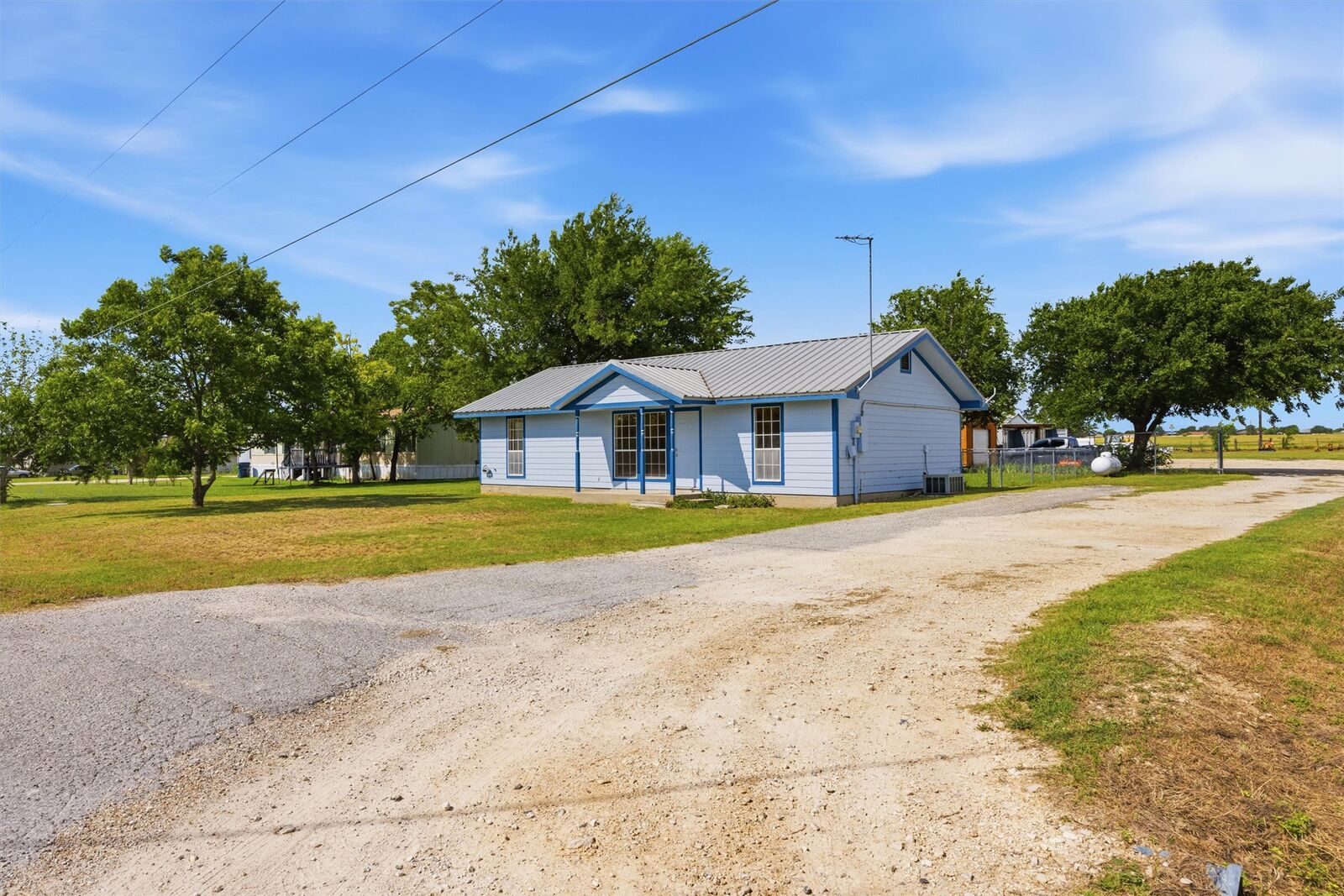 Property Photo:  240 Park Meadow Drive  TX 76537 