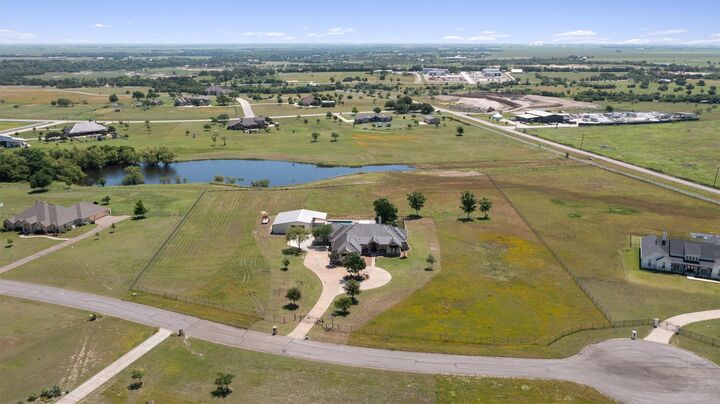 Property Photo: 619 Heritage Cove TX 78634