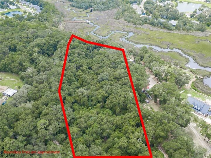 Property Photo: 97001 Richo Lane FL 32097