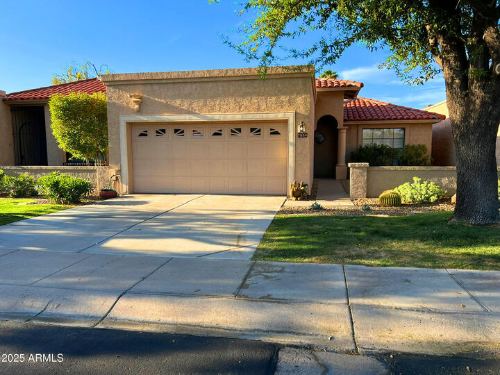 Property Photo: 7884 E Horseshoe Lane AZ 85250