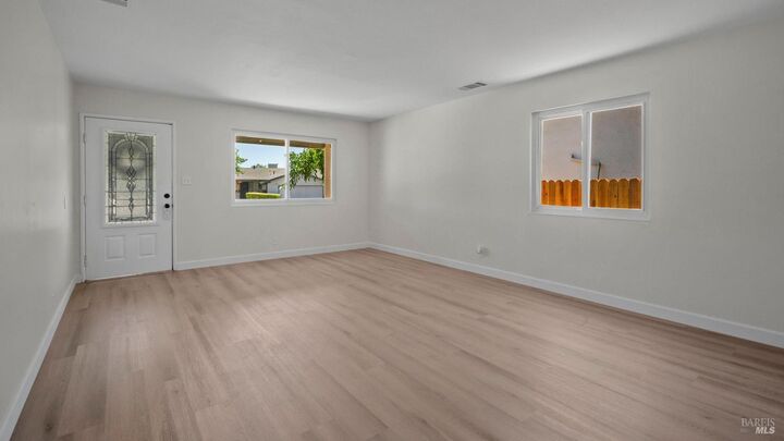 Property Photo:  1900 New Jersey Street  CA 94533 
