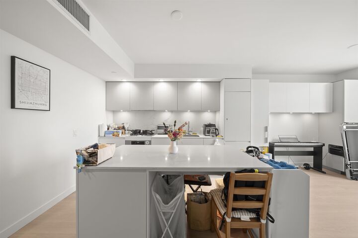 Property Photo: 6537 Telford Avenue 903 BC V5H 0K9