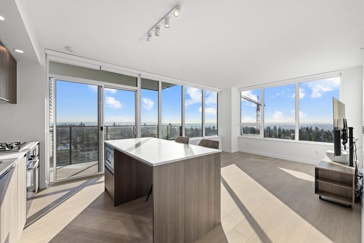 Property Photo: 6537 Telford Avenue 1204 BC V5H 0K9